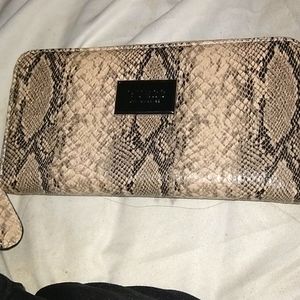 NWT GUESS SNAKESKIN WALLET